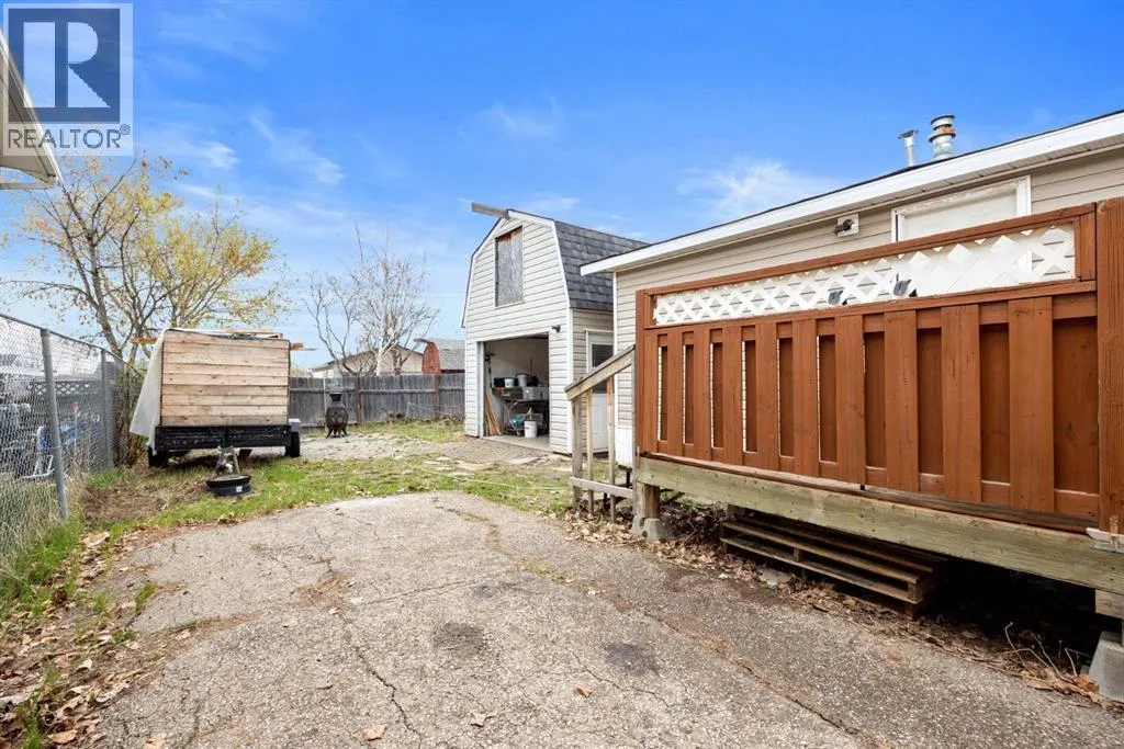 216 Grenfell Crescent