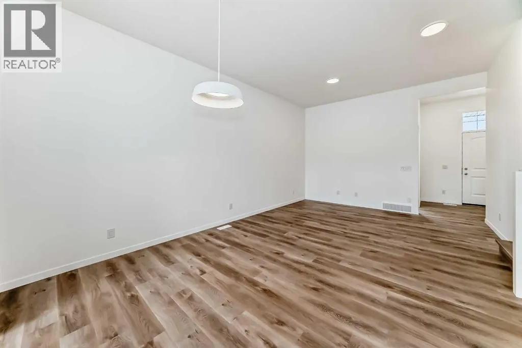 36 Mercado Road SE