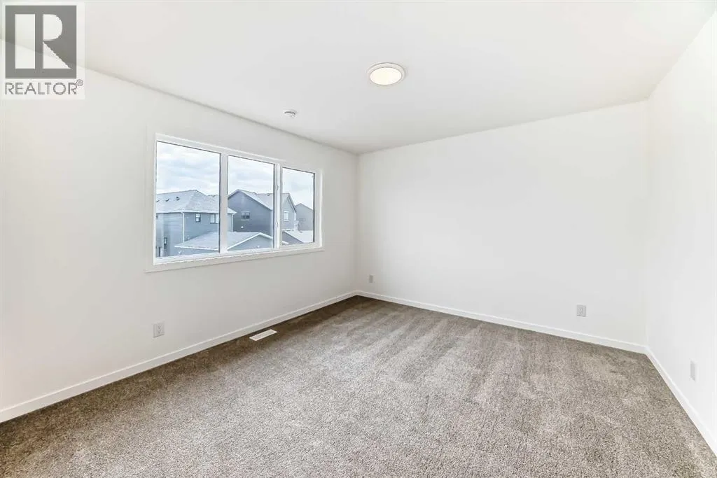 36 Mercado Road SE