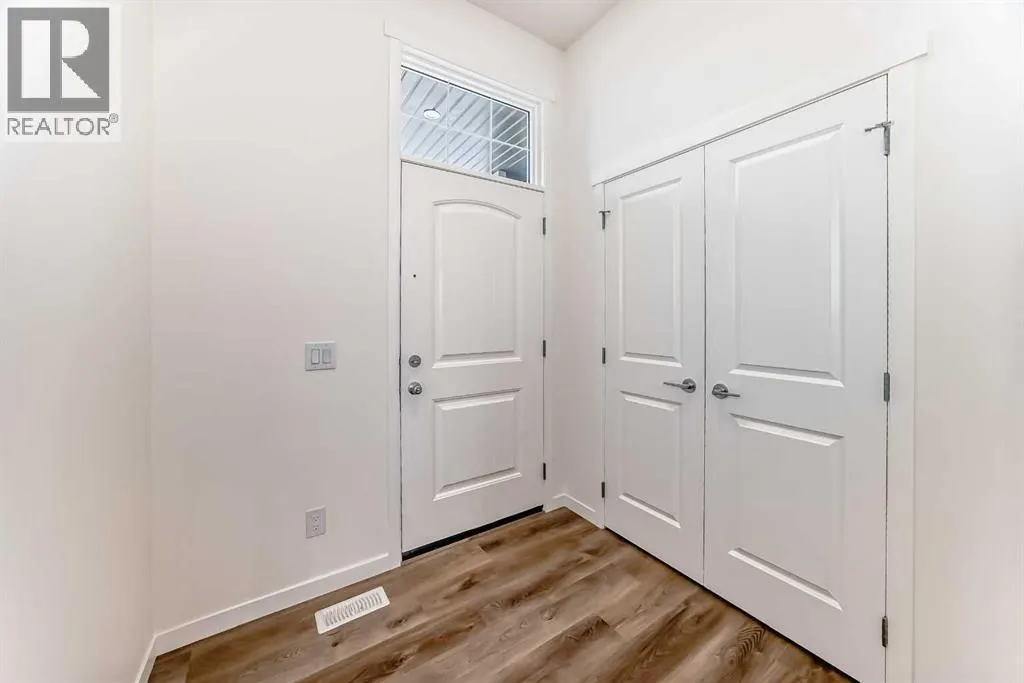 36 Mercado Road SE