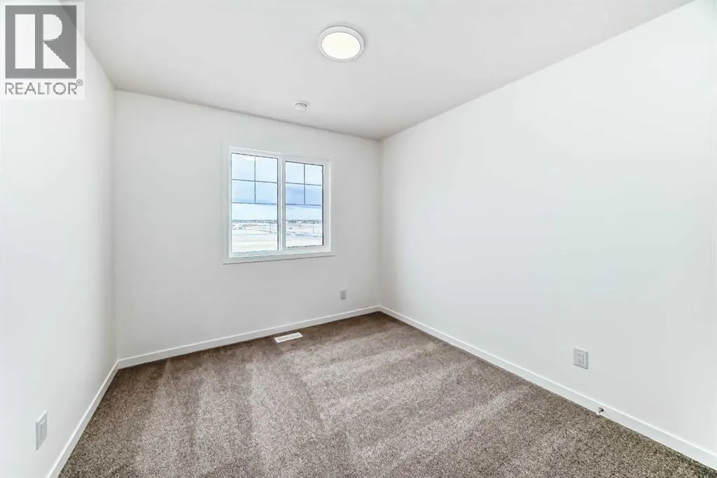 36 Mercado Road SE