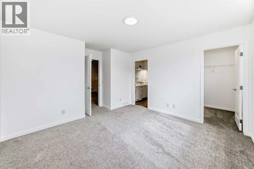 36 Mercado Road SE