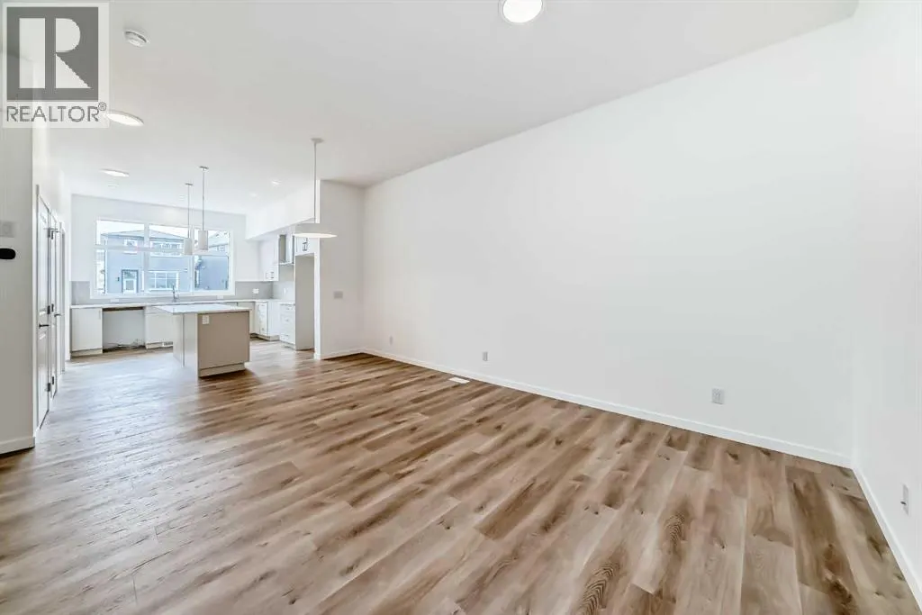 36 Mercado Road SE