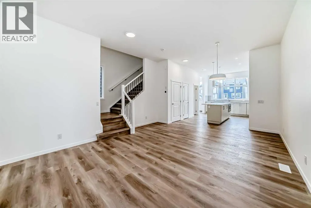 36 Mercado Road SE