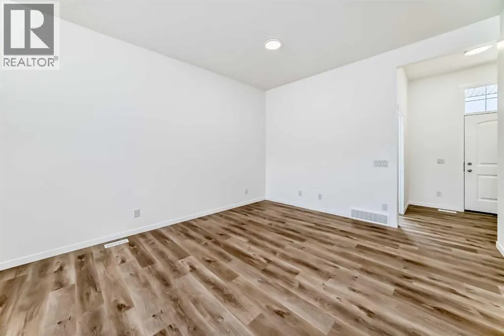 36 Mercado Road SE