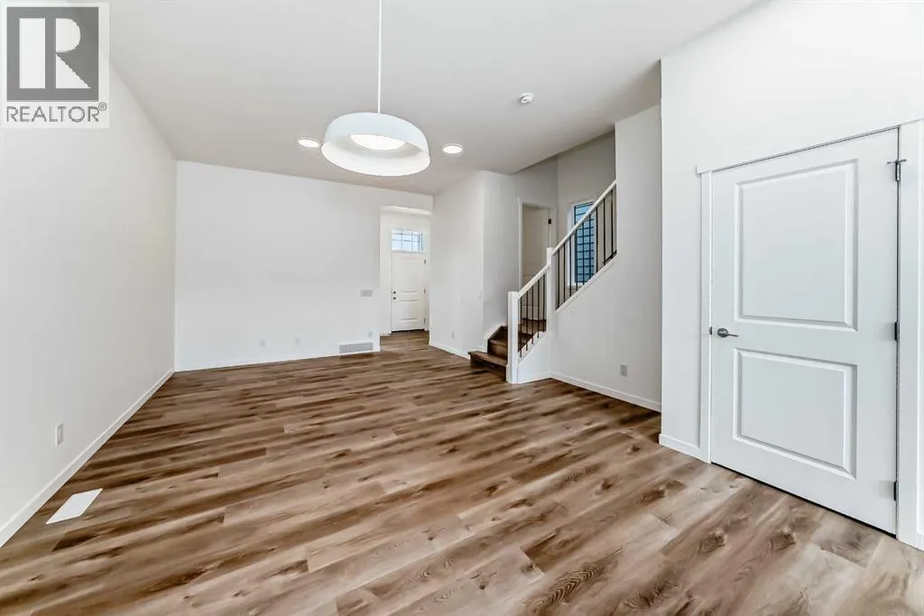 36 Mercado Road SE