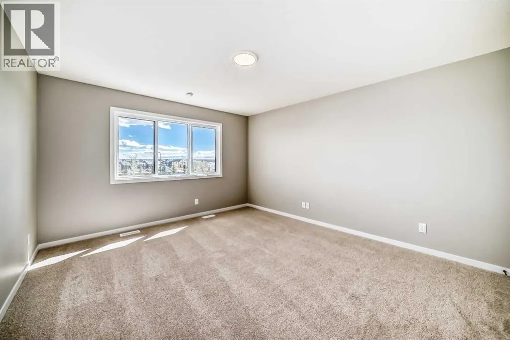 103 Mercado Crescent SE