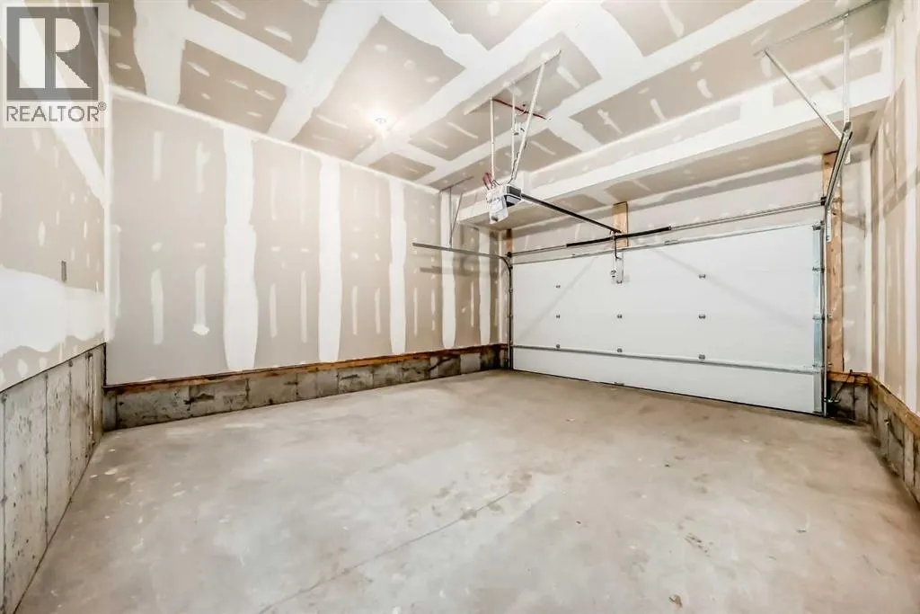 103 Mercado Crescent SE