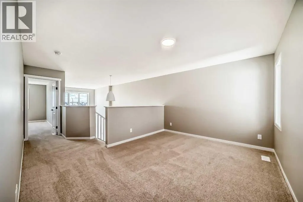 103 Mercado Crescent SE