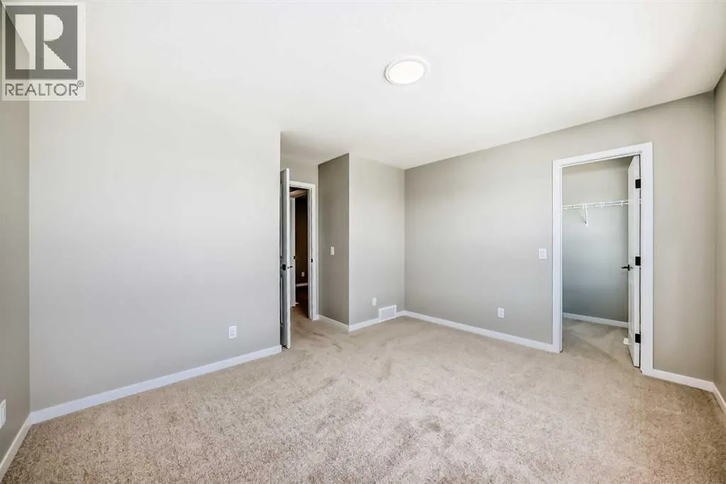 103 Mercado Crescent SE