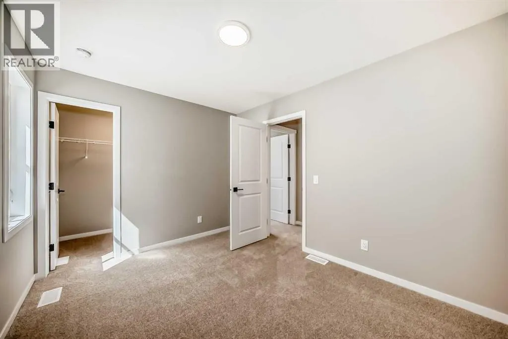 103 Mercado Crescent SE