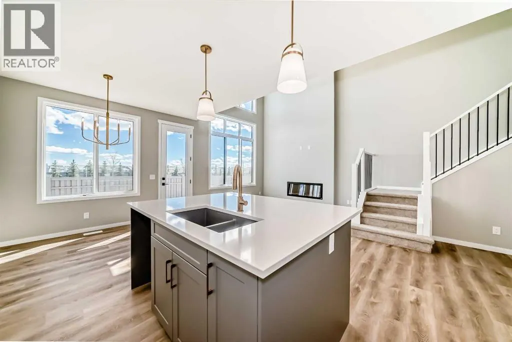 103 Mercado Crescent SE