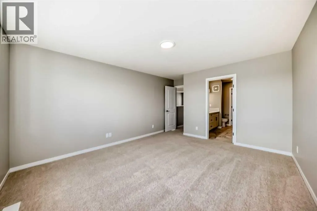 103 Mercado Crescent SE