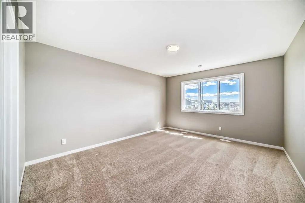 103 Mercado Crescent SE