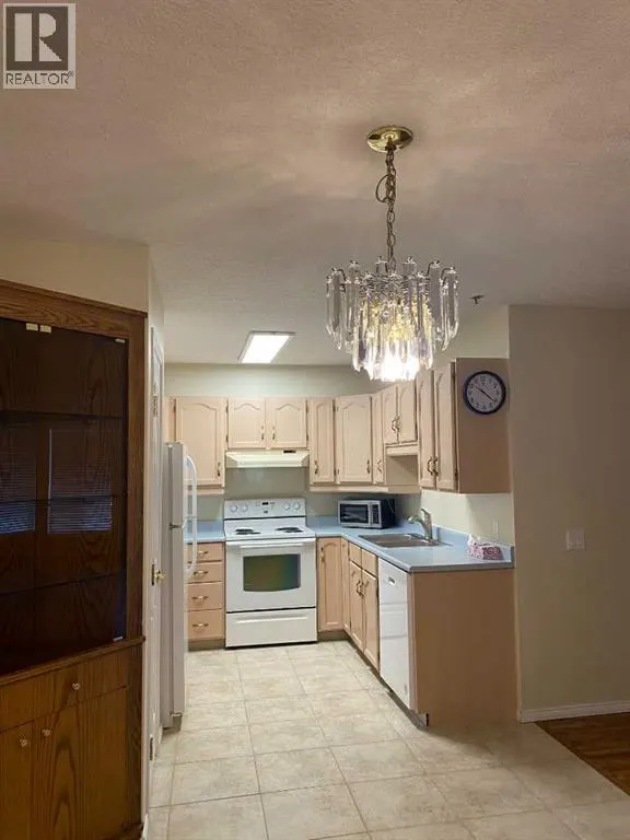1118, 1818 Simcoe Boulevard SW