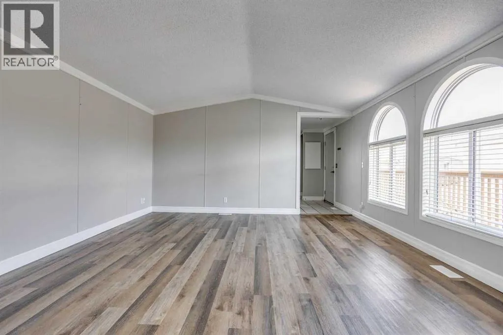 252 Grandview Crescent