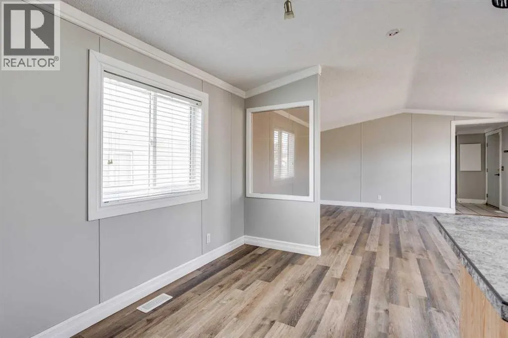 252 Grandview Crescent