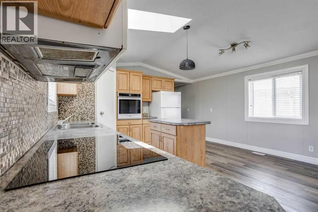 252 Grandview Crescent