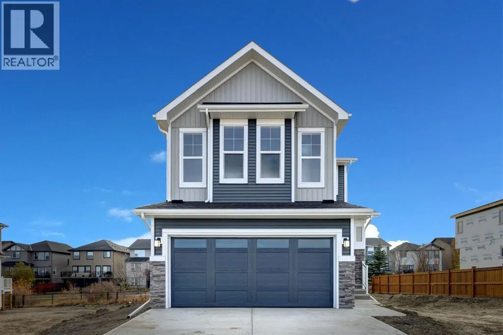 243 Silver Spruce Grove SW
