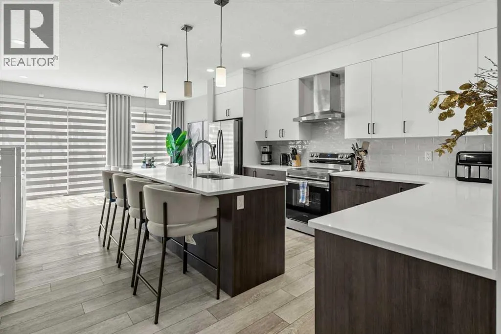 243 Silver Spruce Grove SW