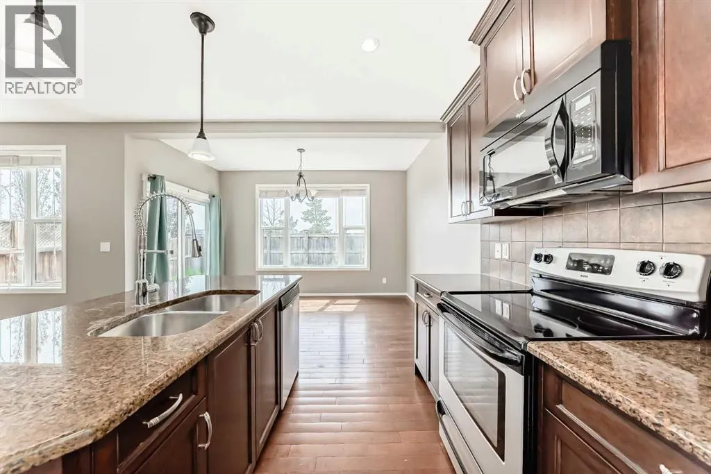 196 Cranberry Circle SE