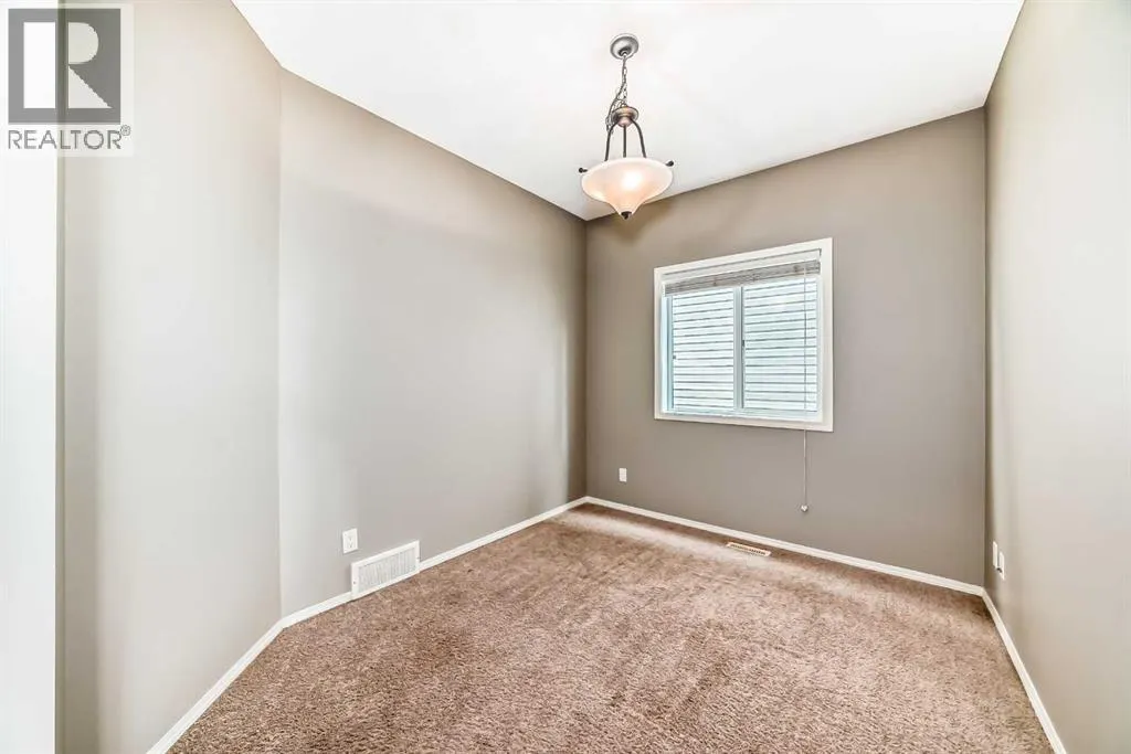 196 Cranberry Circle SE