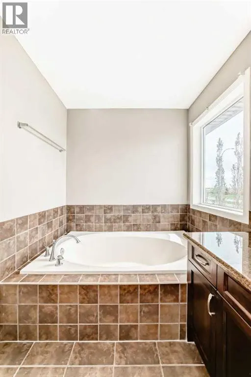 196 Cranberry Circle SE