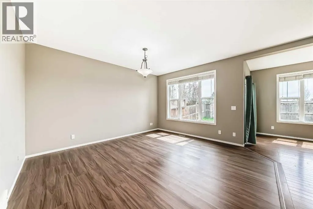 196 Cranberry Circle SE