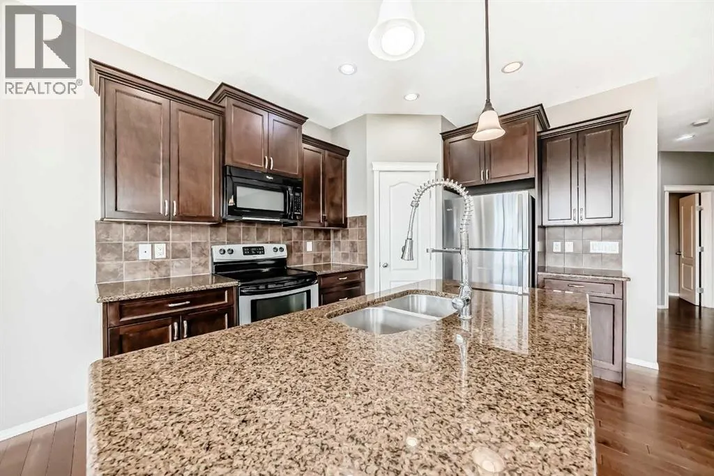 196 Cranberry Circle SE
