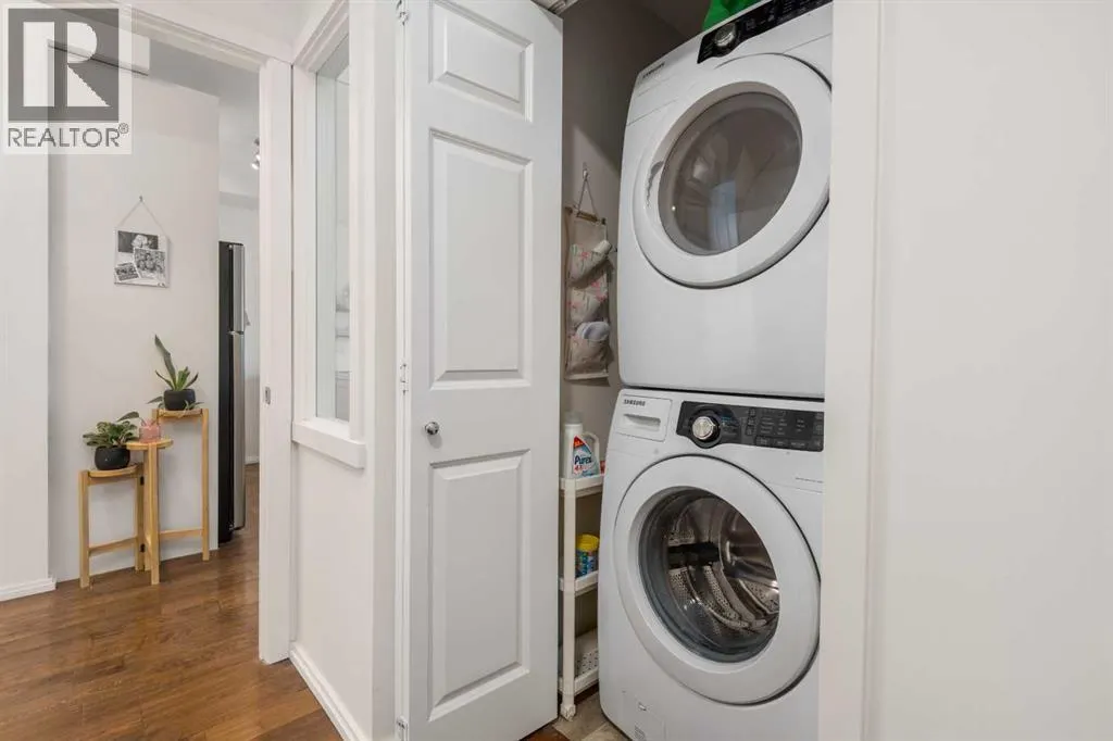 1403, 279 Copperpond Common SE
