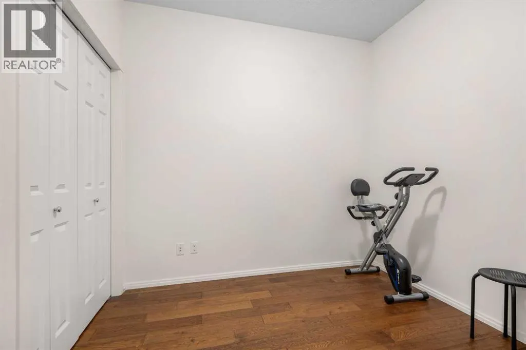 1403, 279 Copperpond Common SE