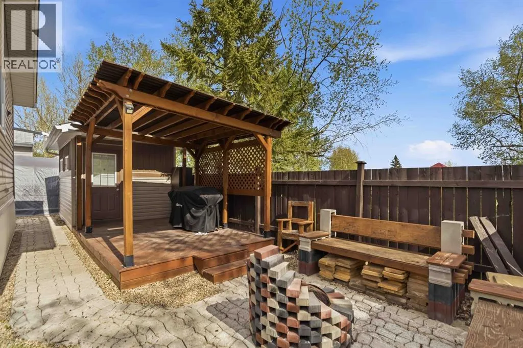 157 Gregoire Crescent