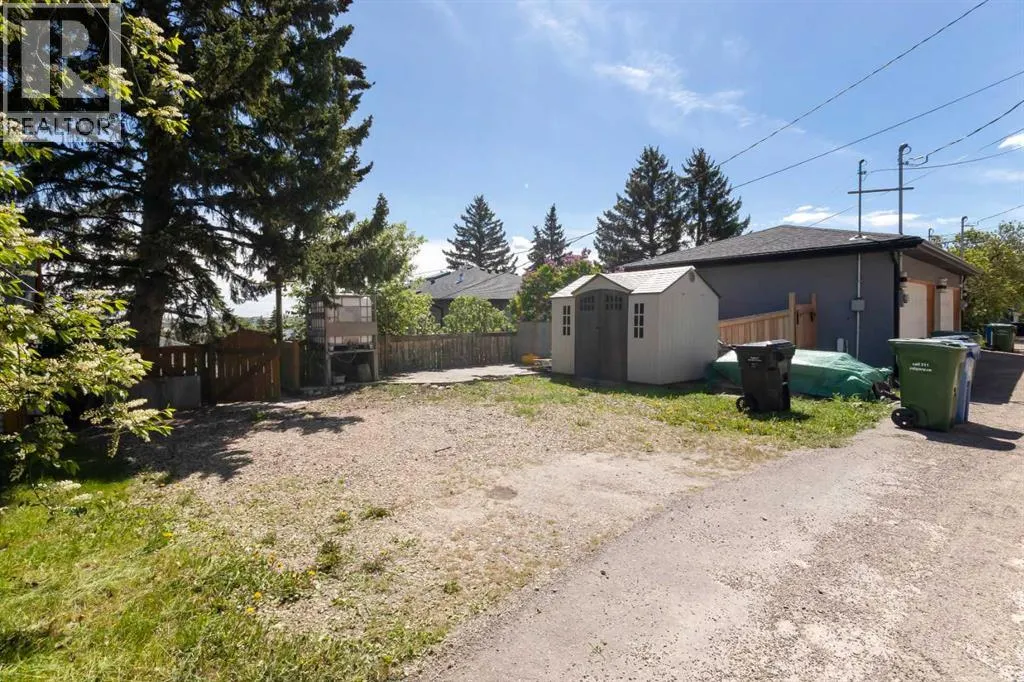 4007 Centre A Street NE