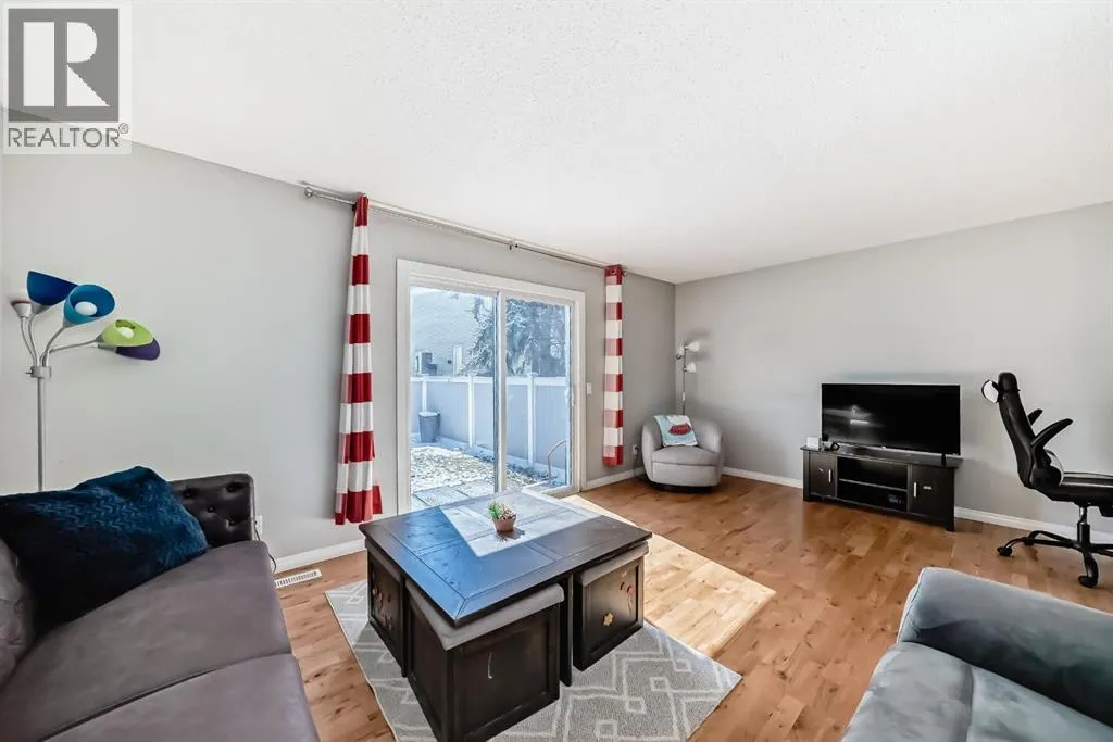 702, 9930 Bonaventure Drive SE