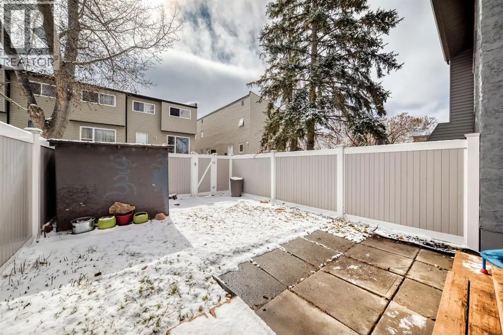 702, 9930 Bonaventure Drive SE