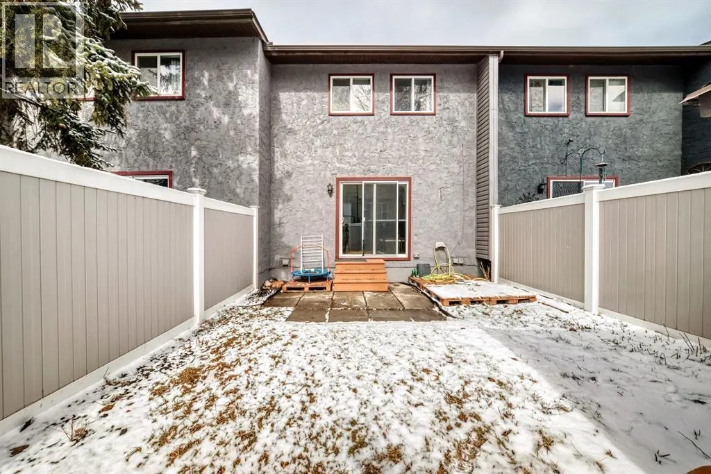 702, 9930 Bonaventure Drive SE