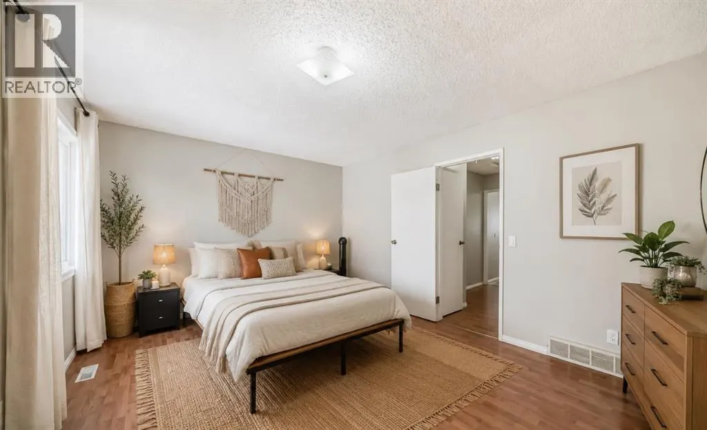 702, 9930 Bonaventure Drive SE