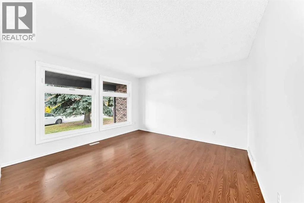 31 Ranchero Bay NW