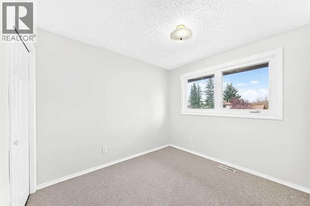 31 Ranchero Bay NW