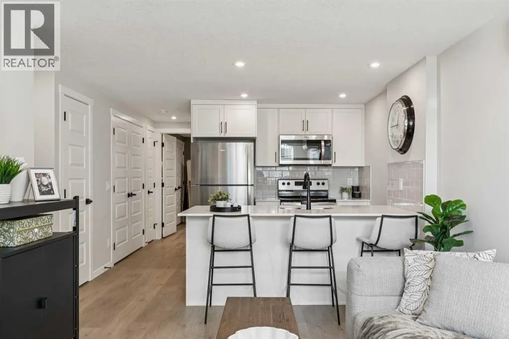110, 63 Belmont Passage SW
