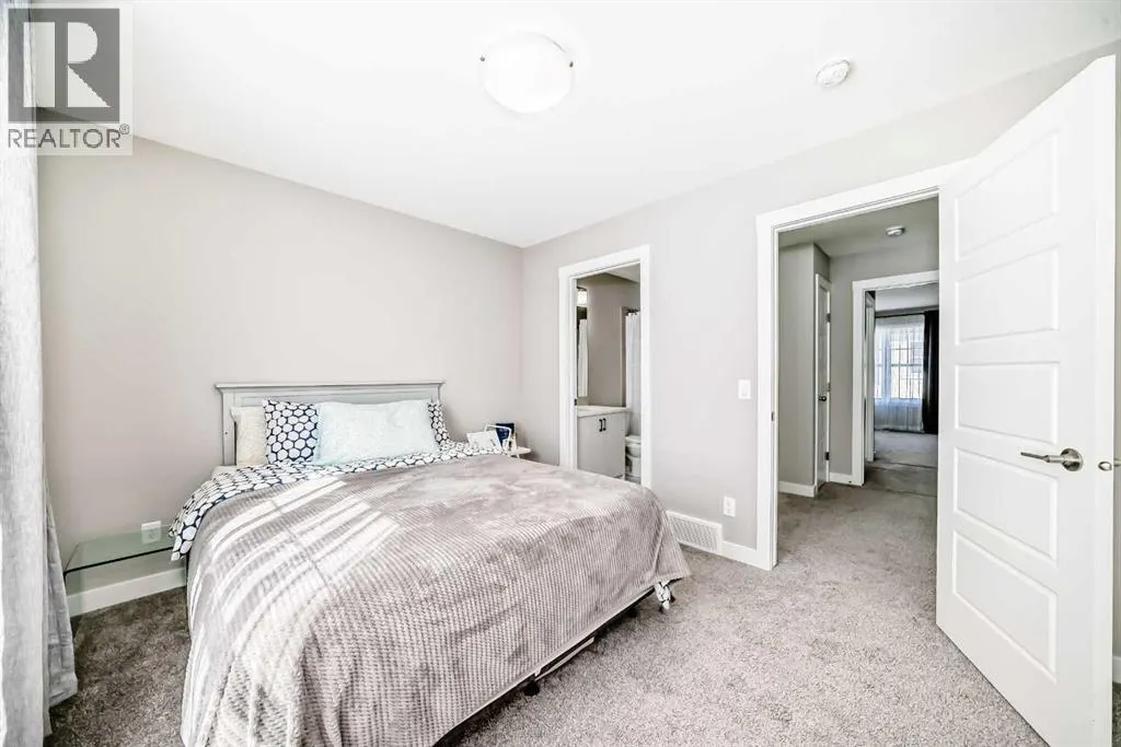 410 Cranbrook Walk SE