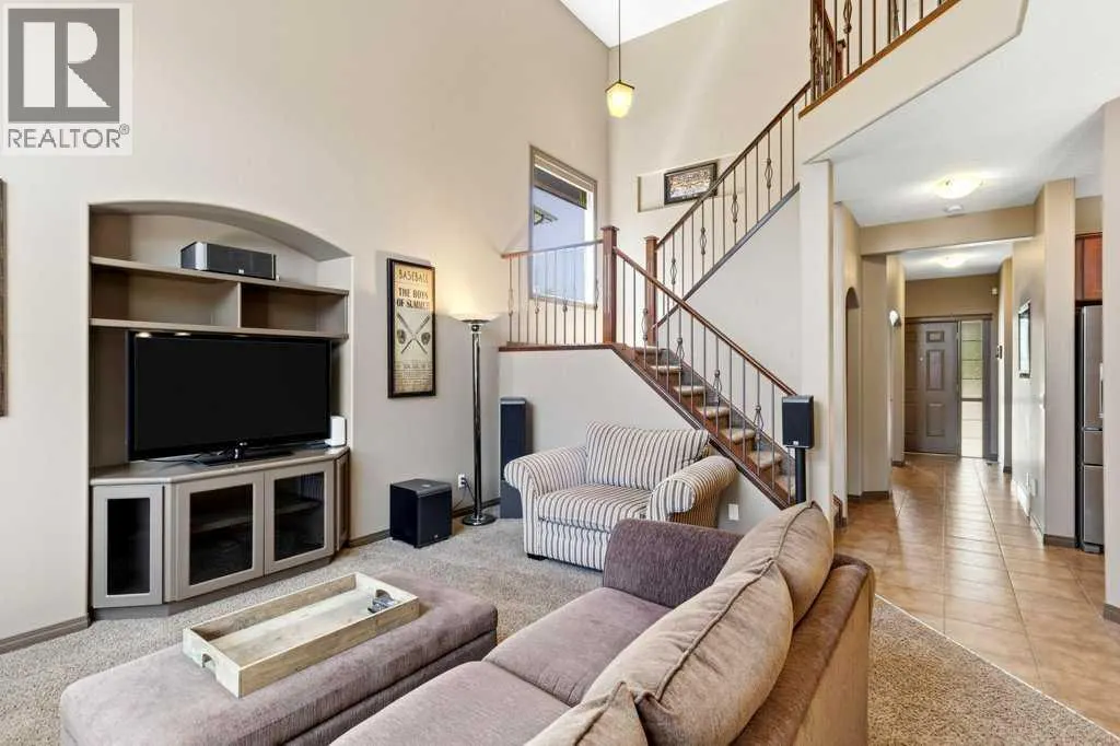 23 Aspen Stone Crescent SW