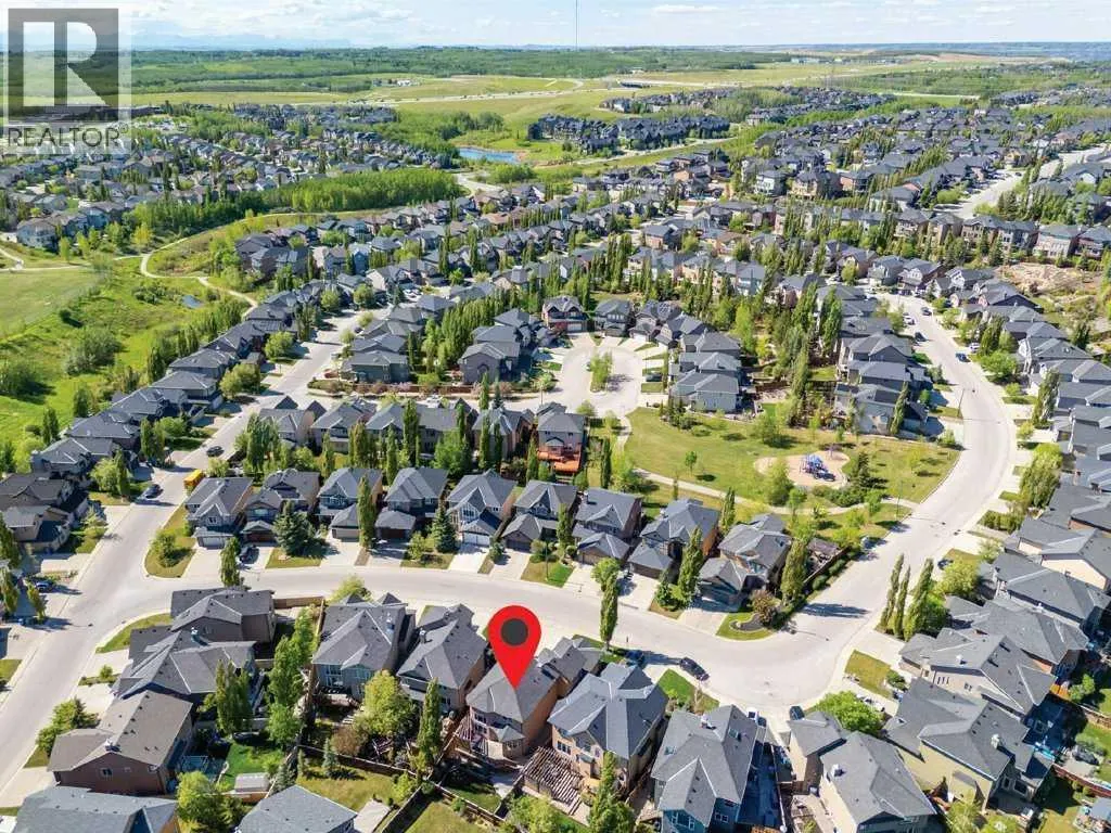 23 Aspen Stone Crescent SW