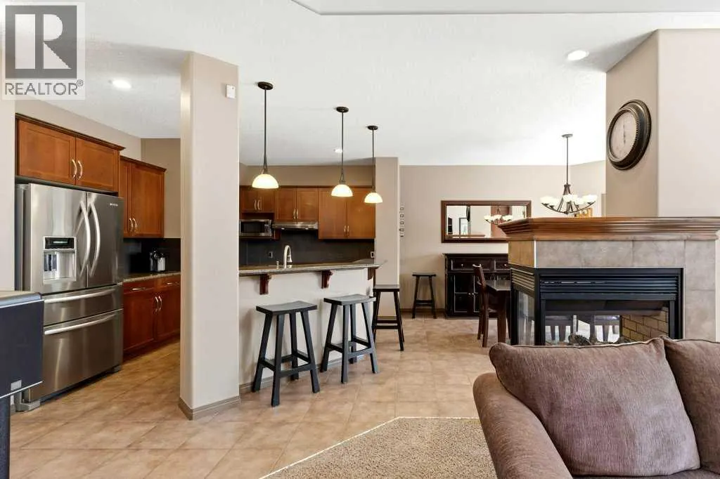 23 Aspen Stone Crescent SW