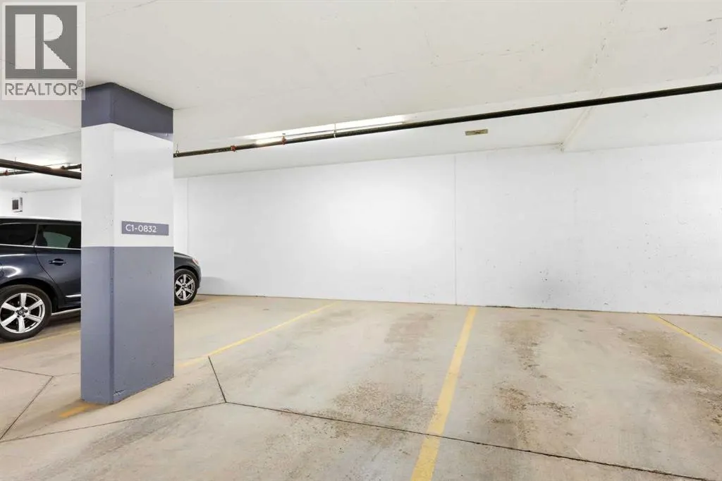 212, 122 Mahogany Centre SE