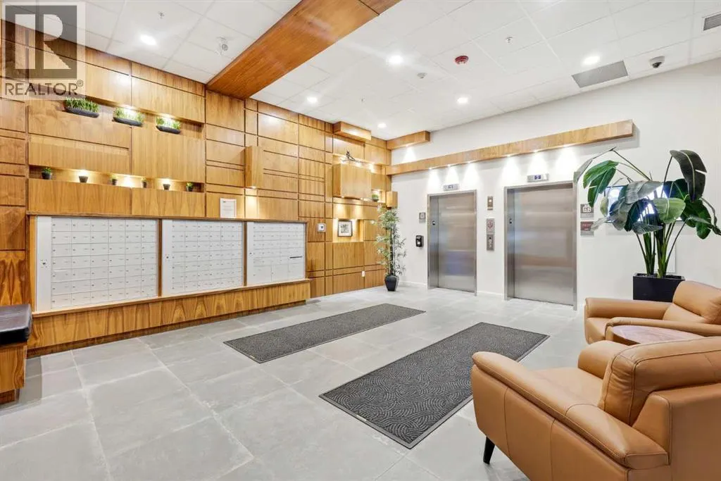 212, 122 Mahogany Centre SE