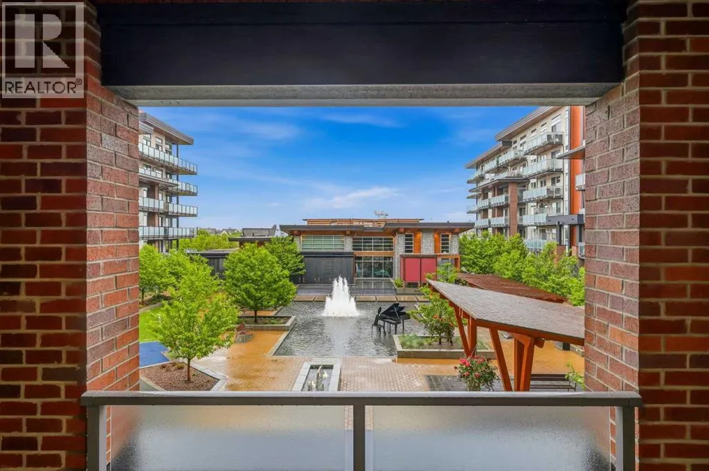 212, 122 Mahogany Centre SE