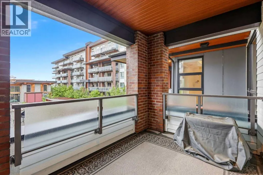 212, 122 Mahogany Centre SE