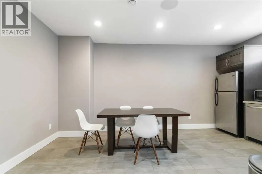 112 Dixon Road