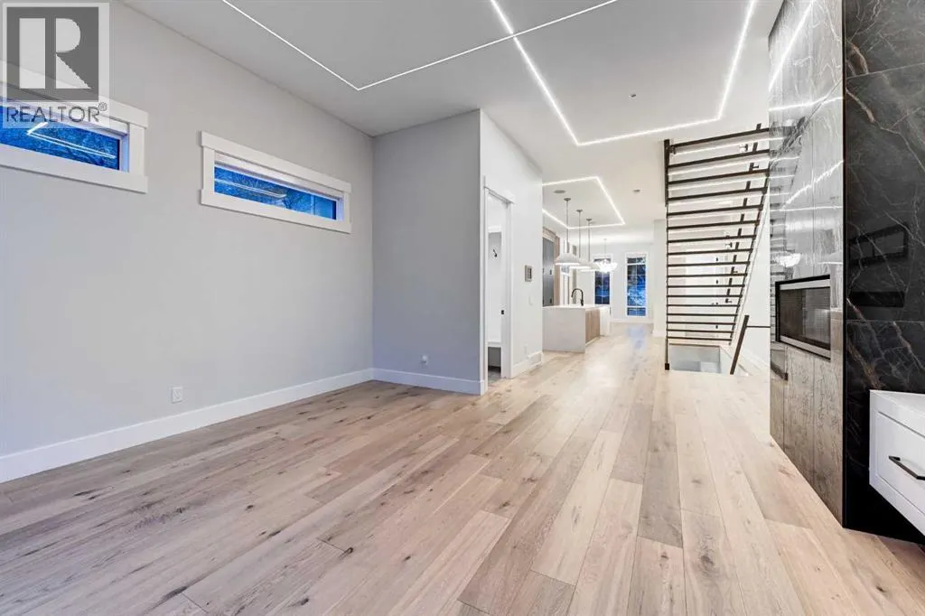 1904 13 Street SW